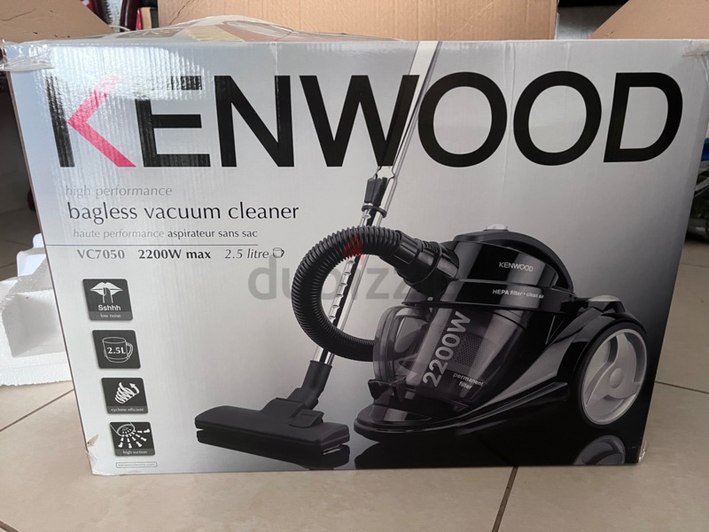 Aspirateur kenwood vc7050 hot sale