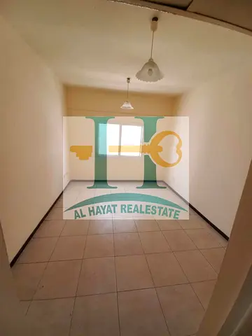 Central Air Conditioning With Wall Cabinets And A Large Space