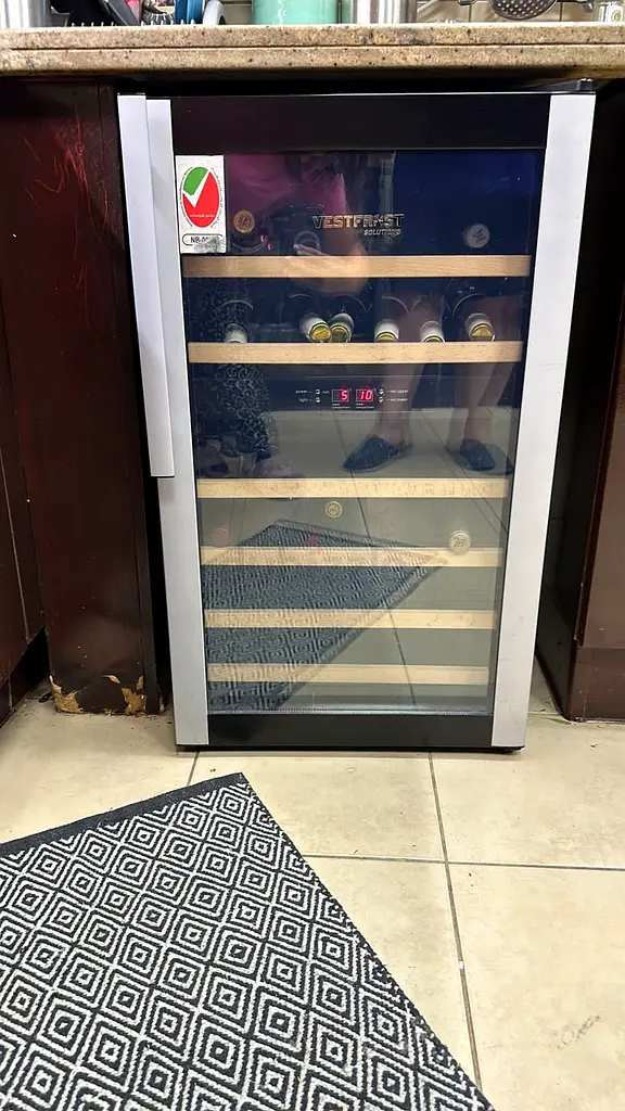Vestfrost wine Fridge Dual zone temp