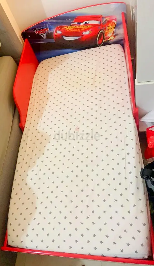 TODDLER BED WITH MATTRESS