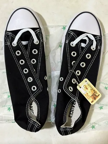 [ONLY SIZE 7.5 US] CONVERSE Chuck Taylor All Star Unisex Shoes, Black and White