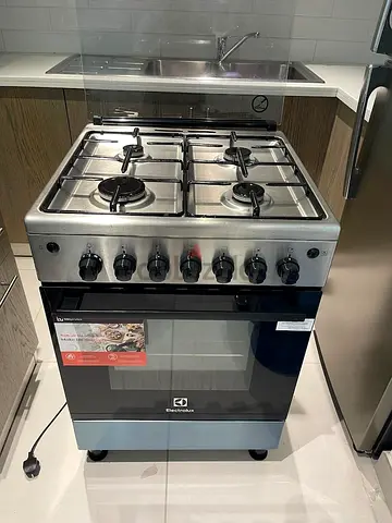 Electrolux 60X60 Gas Cooker With Self Clean Oven S. Steel – EKG613A1OX FREE DELEVERY +WARRENTY