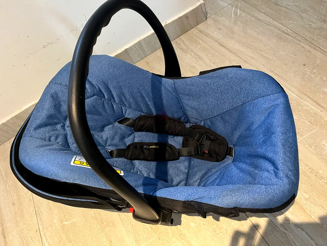Infant car seat