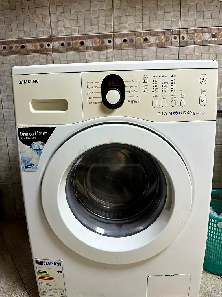 Samsung Washing machine 6kg for sale at Al Nahdha