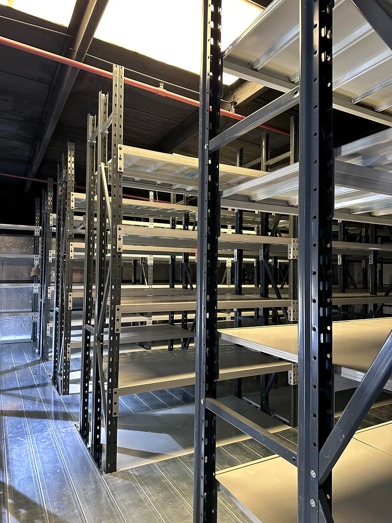 Warehouse STRONG storage RACKS 3000x2200x600