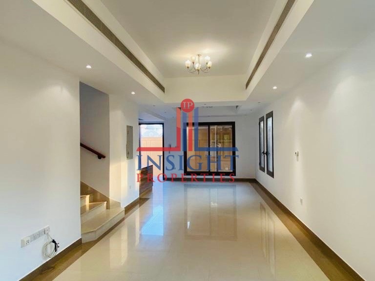 Villa/House: PRIVATE ENTRANCE - 3 BEDROOM+ MAID VILLA | dubizzle Dubai