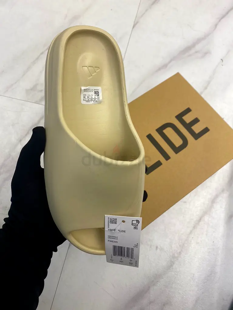 ADIDAS YEEZY SLIDES UNISEX