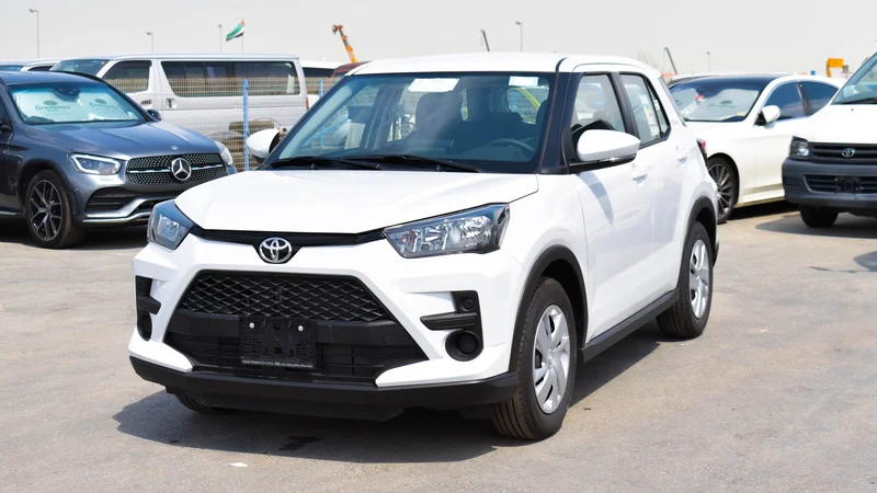 Car toyota raize