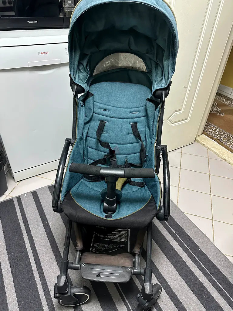 Giggle traveling system stroller