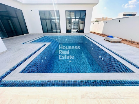 05bhk Luxury Modern Home With Lavish Pool Garden Elevatar