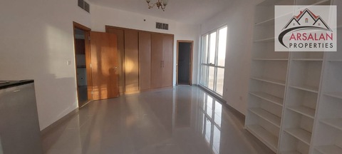 Ready To Move Unfurnished With Covered Parking 1bhk For Rent