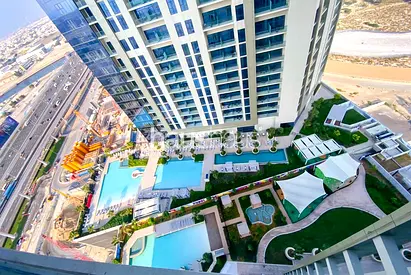 6 Cheques | Breath Taking Views | Brand New