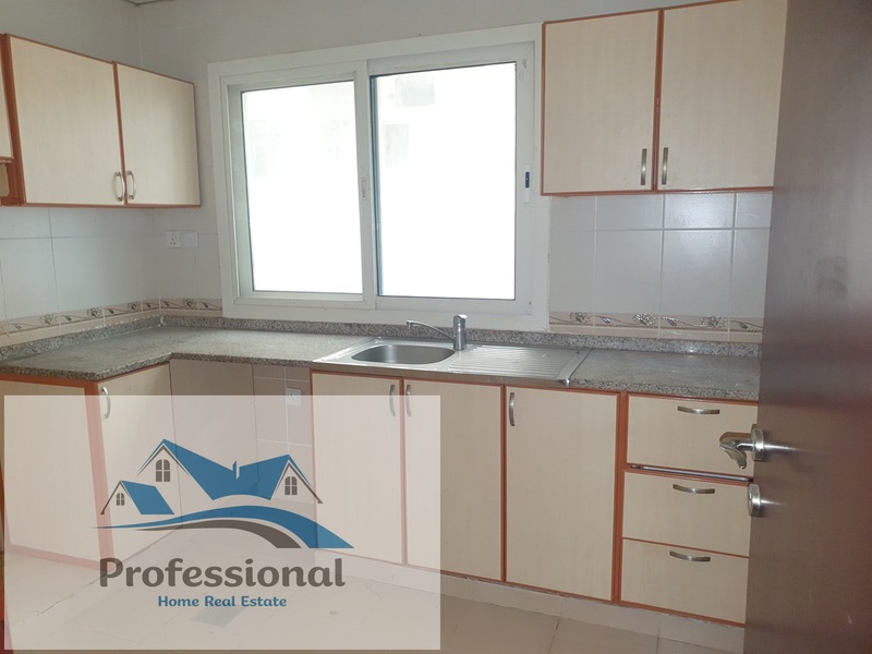 NO DEPOSIT SPECIOUS NICE 2BHK CENTRALISED AC AND GAS FAMILY BUILDING 4 CHQ JUST 30K AL QASIMIA