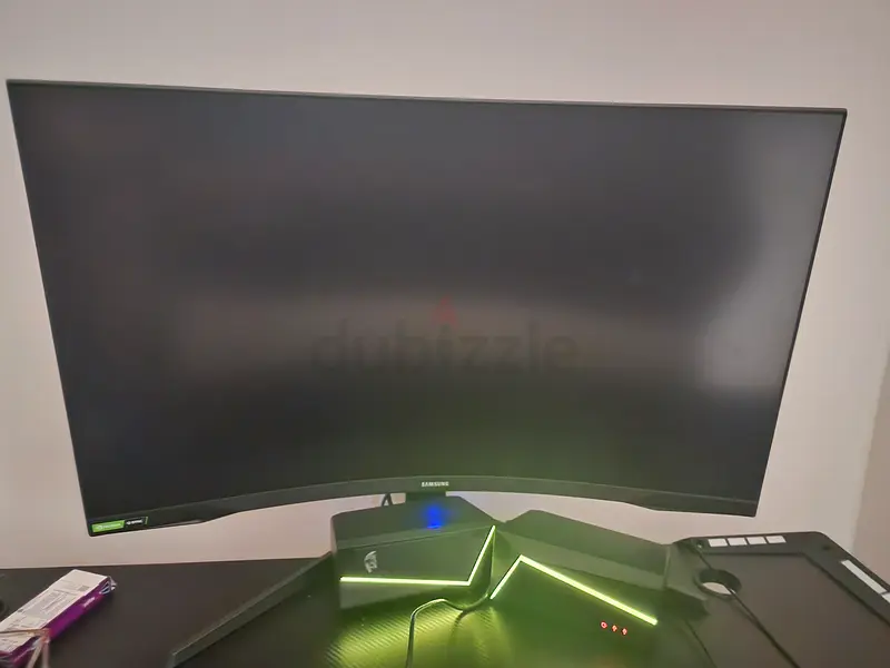 SAMSUNG Odyssey G7 32 inch Curved Gaming Monitor