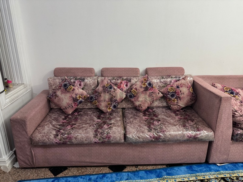 Second hand deals sofa set olx