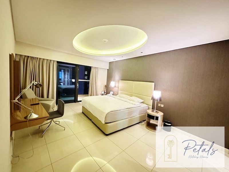 "Paramount Pulse: Transient Tranquility in the Heart of Damac Towers, Business Bay"