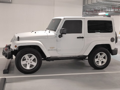 2 door white jeep 2024 wrangler