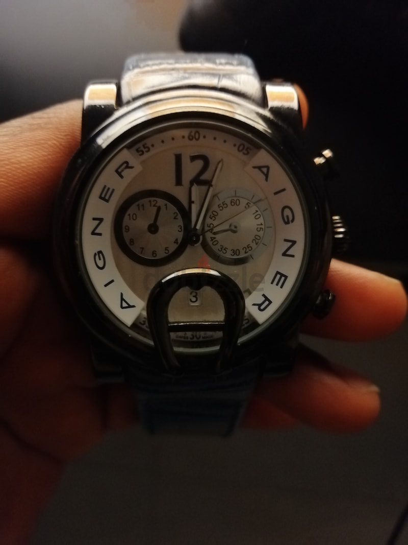 Aigner bari clearance swiss made a37500