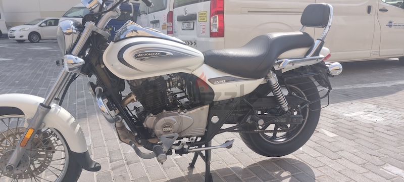 Bajaj deals avenger 2020