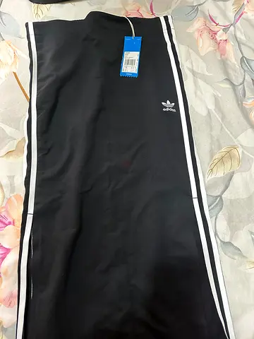 Adidas women skirt UK 8 brand new with tags
