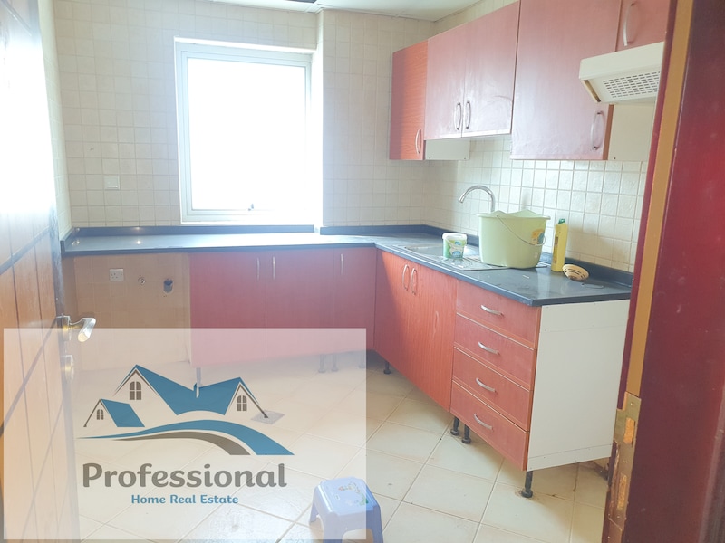 No DEPOSIT SPECIOUS NICE 2BHK CENTRALISED AC AND GAS FAMILY BUILDING 6 CHQ JUST 30K AL QASIMIA