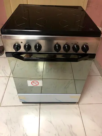 Indesit electric freestanding cooker: 60cm - I6VV2A(X)/EX FREE DELIVERY + WARRANTY