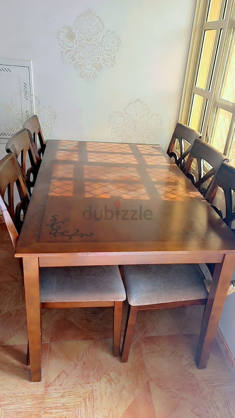 Dining table set online dubizzle