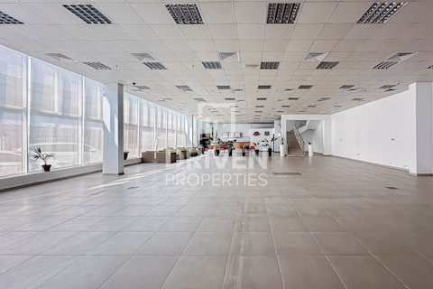 Spacious Fitted Showroom | Best Location