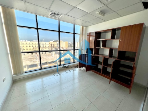 Fitted Office | Prime Location | Washroom + Pantry