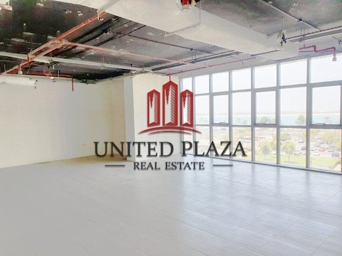 Bright Office | Prime Location | Great Amenities