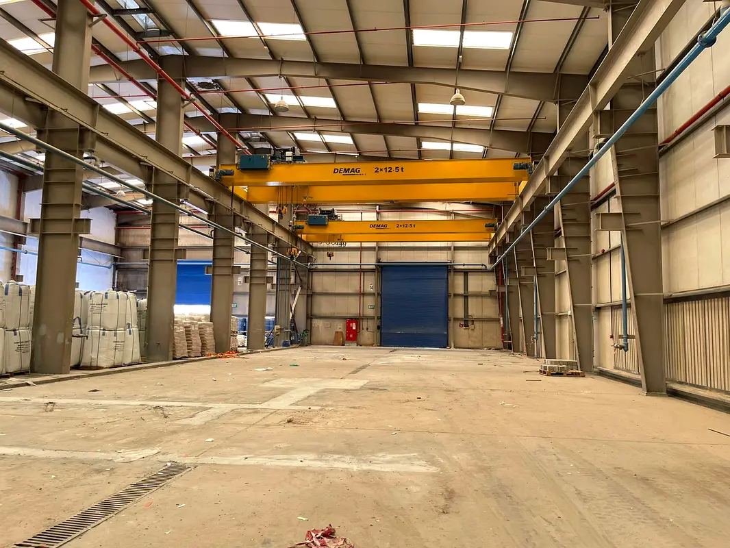 Warehouse 3,402sq.m Brand New Warehouse with 60Ton Capacity Crane