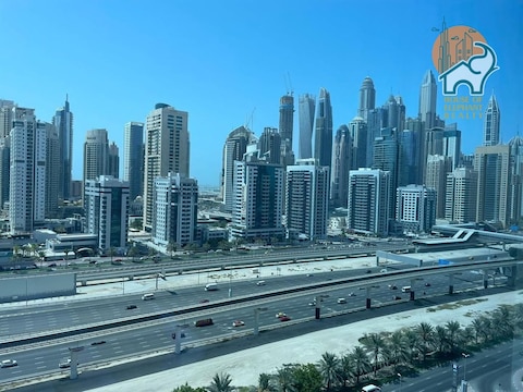 Lovely View Of Dubai Marina