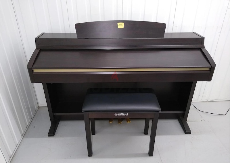 Yamaha Clavinova CLP 230 Rosewood Piano | dubizzle