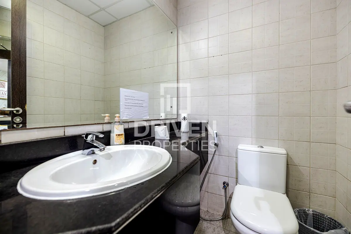 Office for Rent Fitted Office with Partitions Spacious Dubai