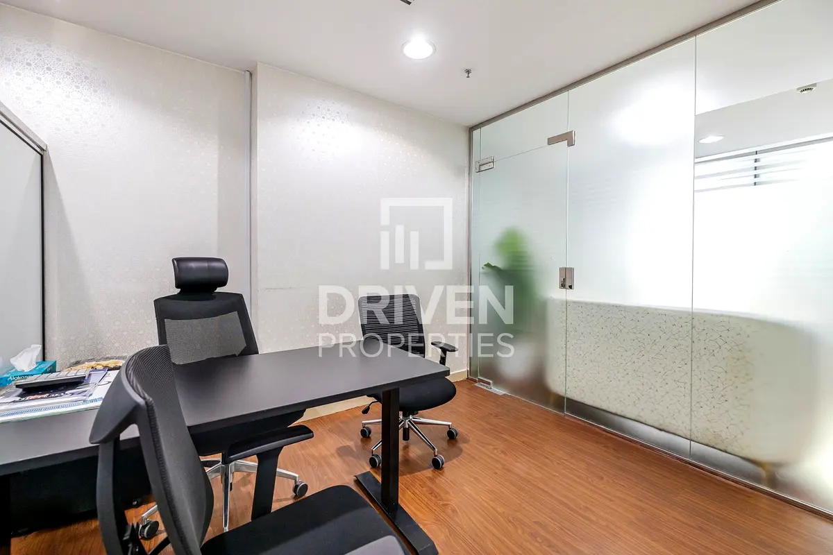 Office for Rent Fitted Office with Partitions Spacious Dubai