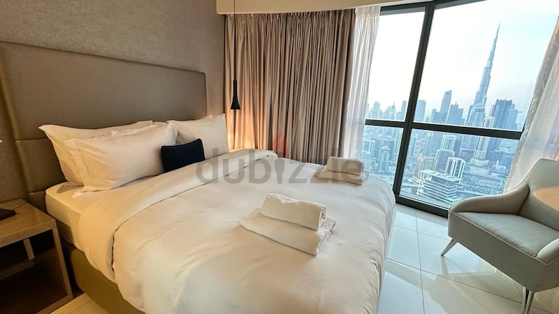 Modern 3 Bedroom with Burj View