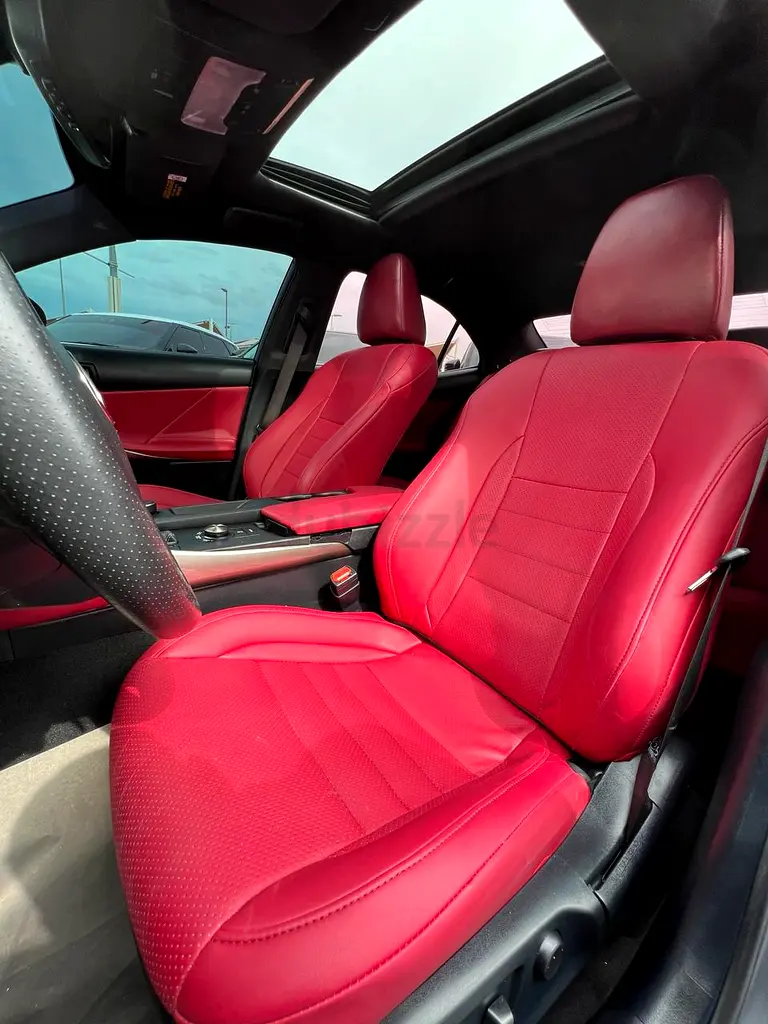 LEXUS / is / 300 / F / SPORT / 2019