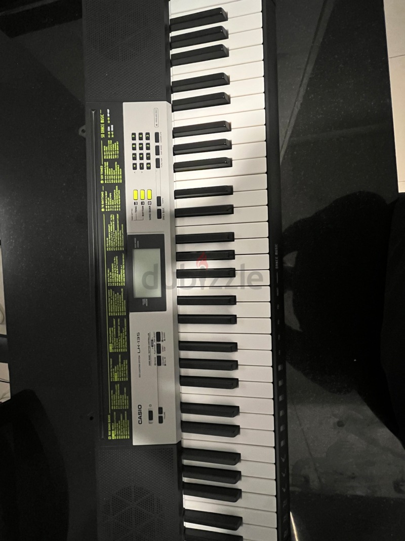 Keyboard casio lk clearance 135