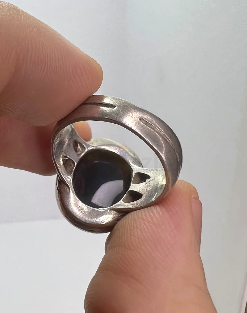Ring with a carnelian stone from Suleimani63173862773250111