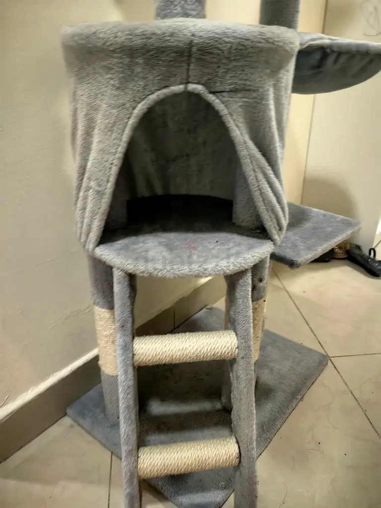 Cat tree