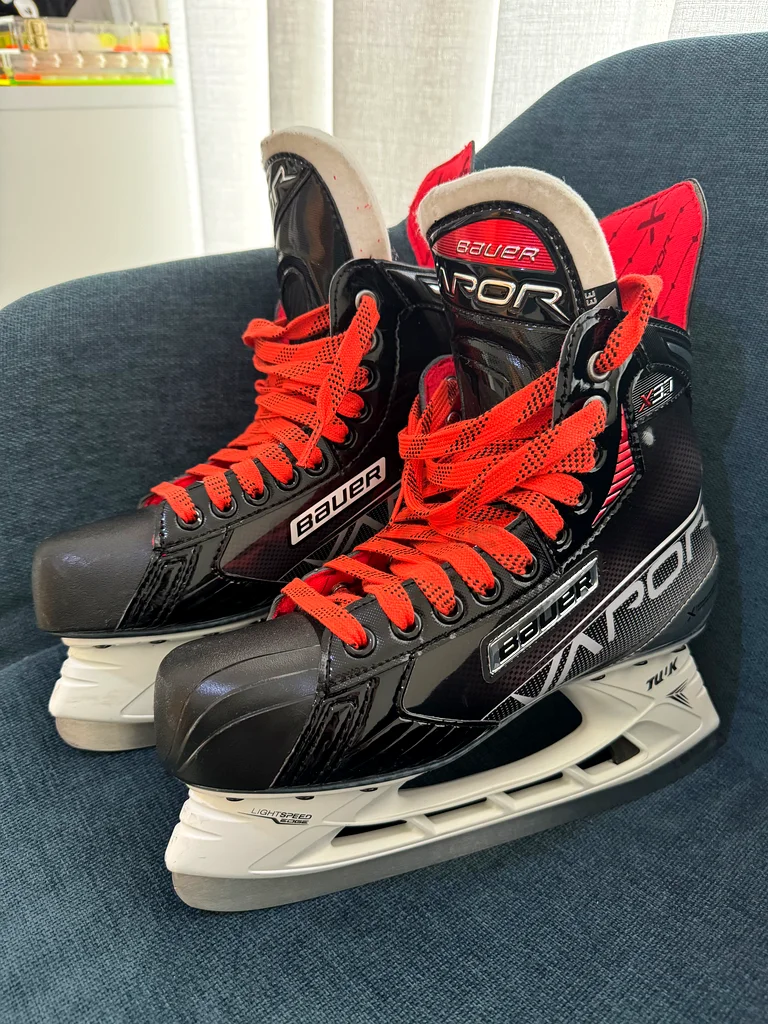 ICE SKATES Bauer Vapor X3.7
