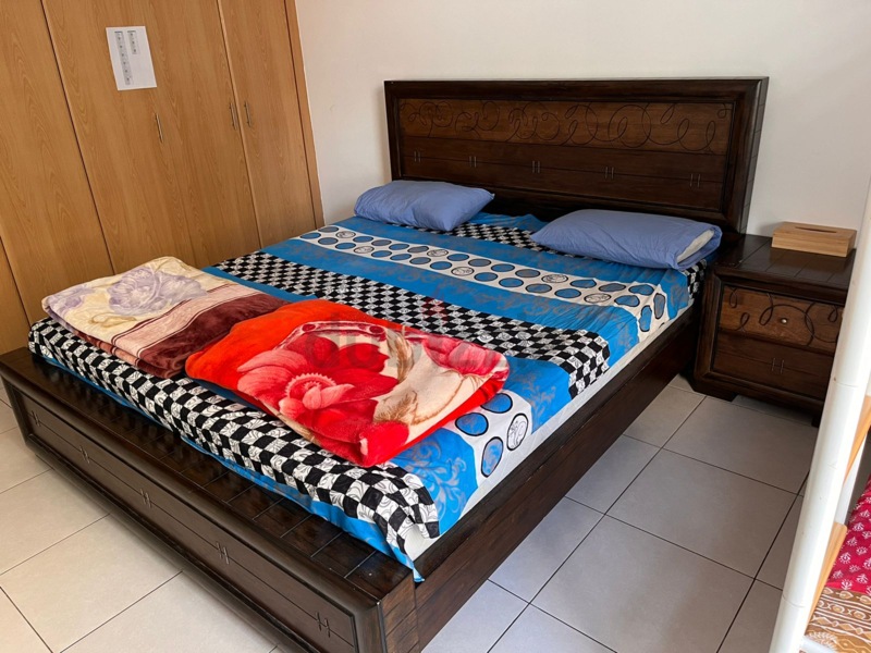 Olx king size on sale cot