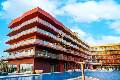 Dubai Beach Club: Luxury Living And Investment Opportunity