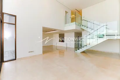 Single Row 4br |spacious Layout| Community Views