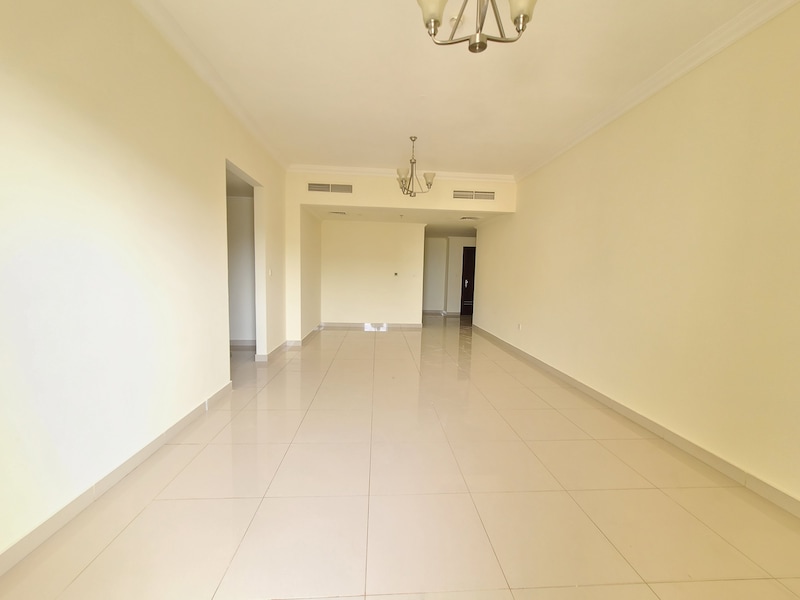 LIKE A BRAND NEW BUILDING 3BHK MASTER BEDROOM WERADROBE WITH BALCONY  OPEN VIEW BALCONY