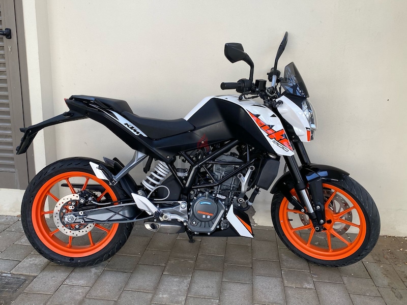 Ktm 200 duke sales 2019