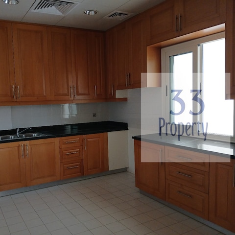 Astonishing 5br Townhouse For Rent/palm Jumeirah