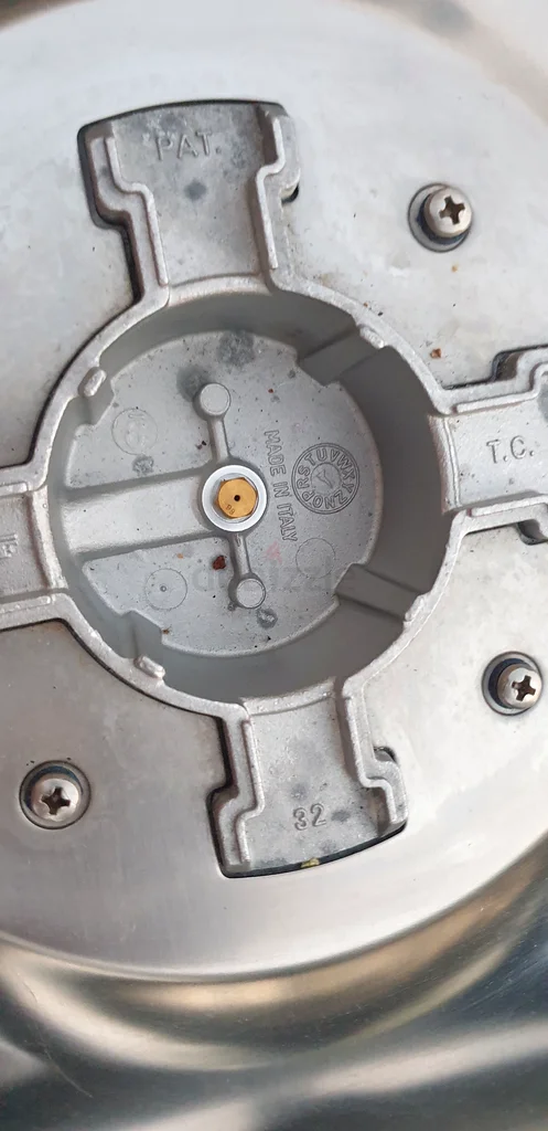 طقم طهي غاز تيكنو جاز فائق 5 موقد N3X96G5VC فضي/أسود التوصيل المجاني + الضمان62931671461891114