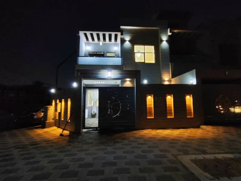 Villa for rent in Ajman, Al Yasmeen area The first inhabitant, super lux finishing A very special s