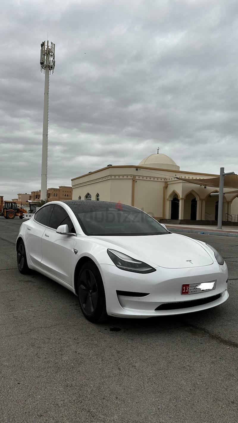 *BEST PRICE* GCC Tesla model 3 standard range +
